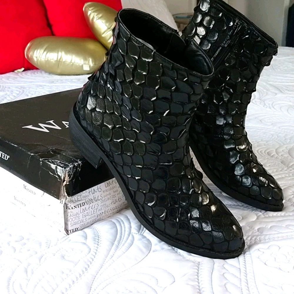 Brand new never worn snakeskin look booties
